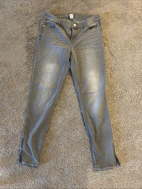 White House Black Market Gray Skinny Jeans with Ankle Zips